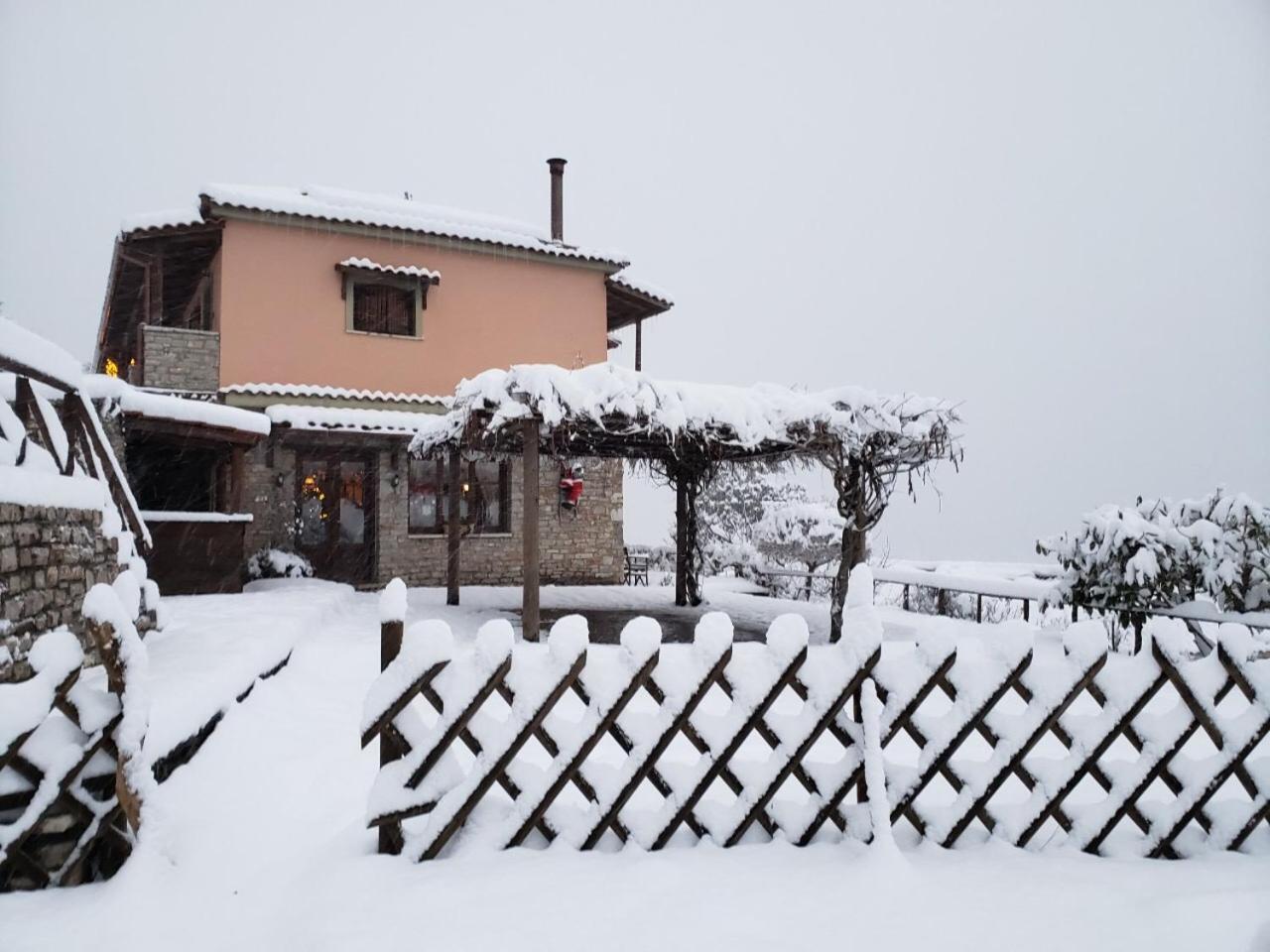 Dryades Guesthouse Ano Chora Dış mekan fotoğraf